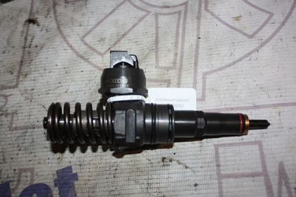 Насос-форсунка Audi / VW BMM BMP cfhc clcb cbdb cj