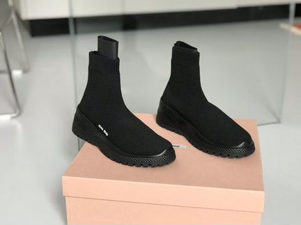 Сникерсы/кроссовки Miu Miu