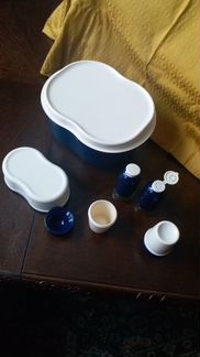 Набор tupperware :хлебница, масленка,солонка и др