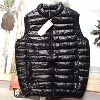 Жилет черный