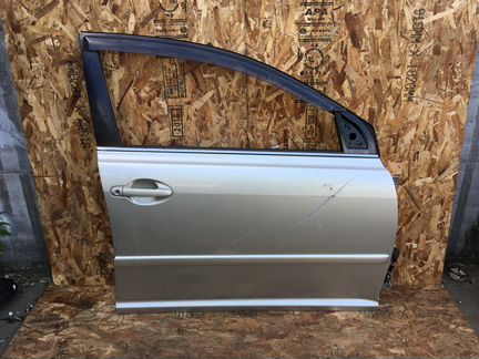 Дверь передняя правая в сборе Toyota Avensis T25