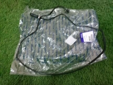 Патрубок расширительного бачка Volvo XC60