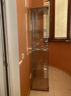 Шкаф витрина Икея