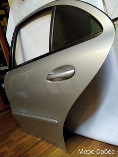 Дверь задняя Mercedes W211