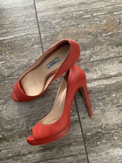 Туфли Prada размер 38. Маломерят