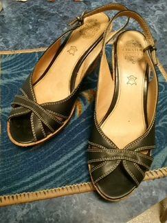 Босоножки английской фирмы chester 38 размер