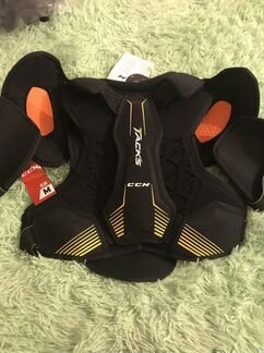 Новая хоккейная экипировка (щитки)
