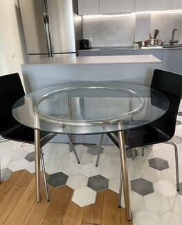 Стол кухонный круглый, стекло