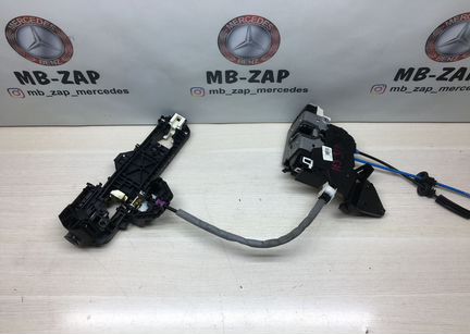 Замок двери задней левой Mercedes C W204 W212