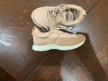 Кроссовки Zara