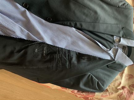 Костюм Hugo Boss 54 размер. Идеальный