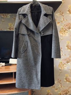 Пальто демисезонное женское 46 размера