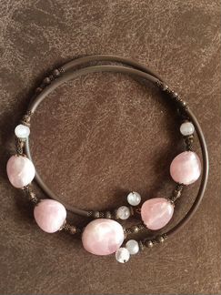 Чокер с розовым кварцем