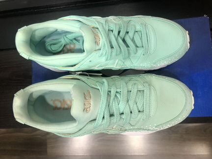 Кроссовки асикс женские