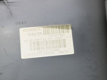 Обшивка двери передняя левая Mercedes V-Class W639