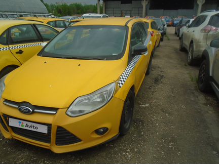 Ford Focus 1.6 МТ, 2014, битый, 100 000 км