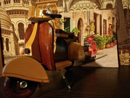 Мотоцикл мопед деревянный сувенир