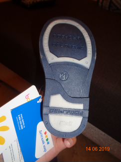 Новые ботинки р.21