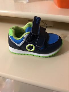 Кроссовки новые