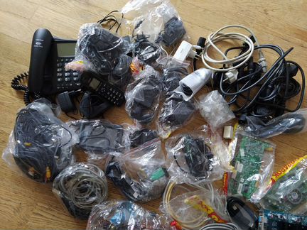 Провод, видеокарта, навигатор, телефон и прочее