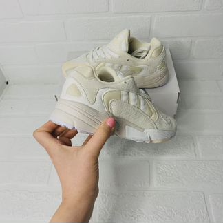 Кроссовки Adidas Yung