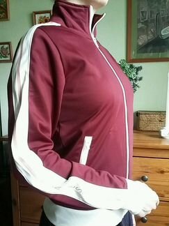 Спортивная куртка