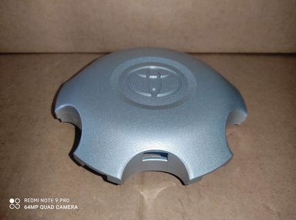 Оригинальный колпак колесного диска Toyota Prado90