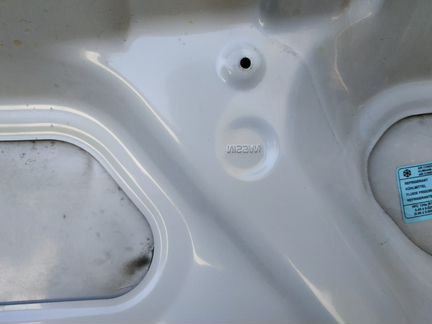 Капот Nissan Note