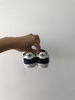 Кроссовки adidas gazelle, р. 22